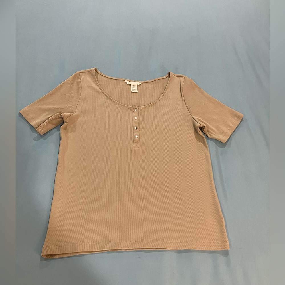 H&M Tan Fitted Buttoned Short Sleeve T-Shirt